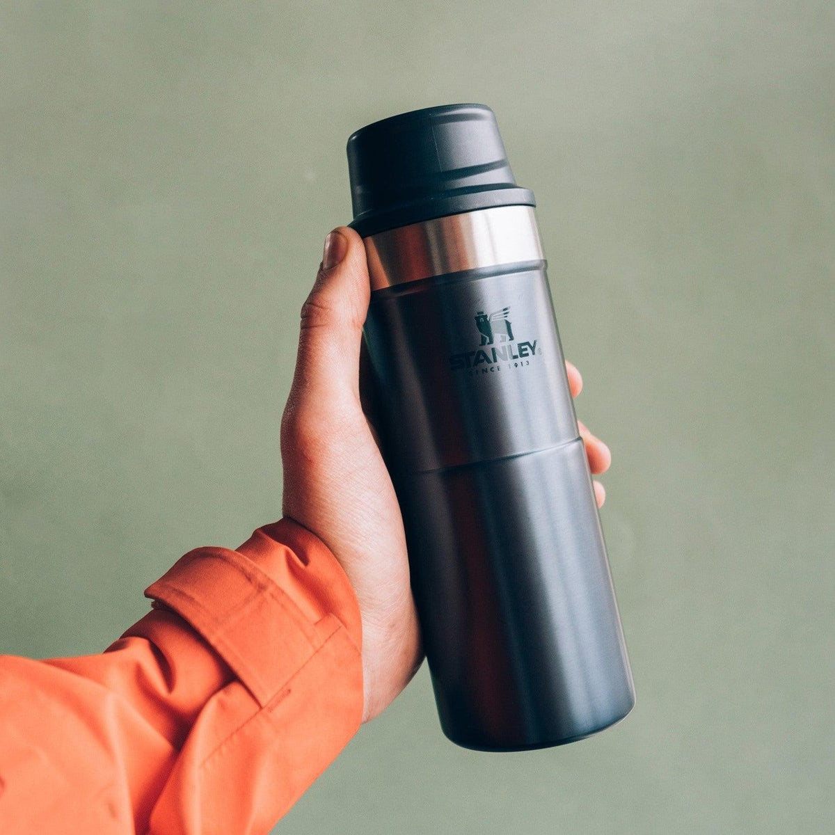 Stanley The Trigger-Action Travel Mug Lacivert 0.35 L