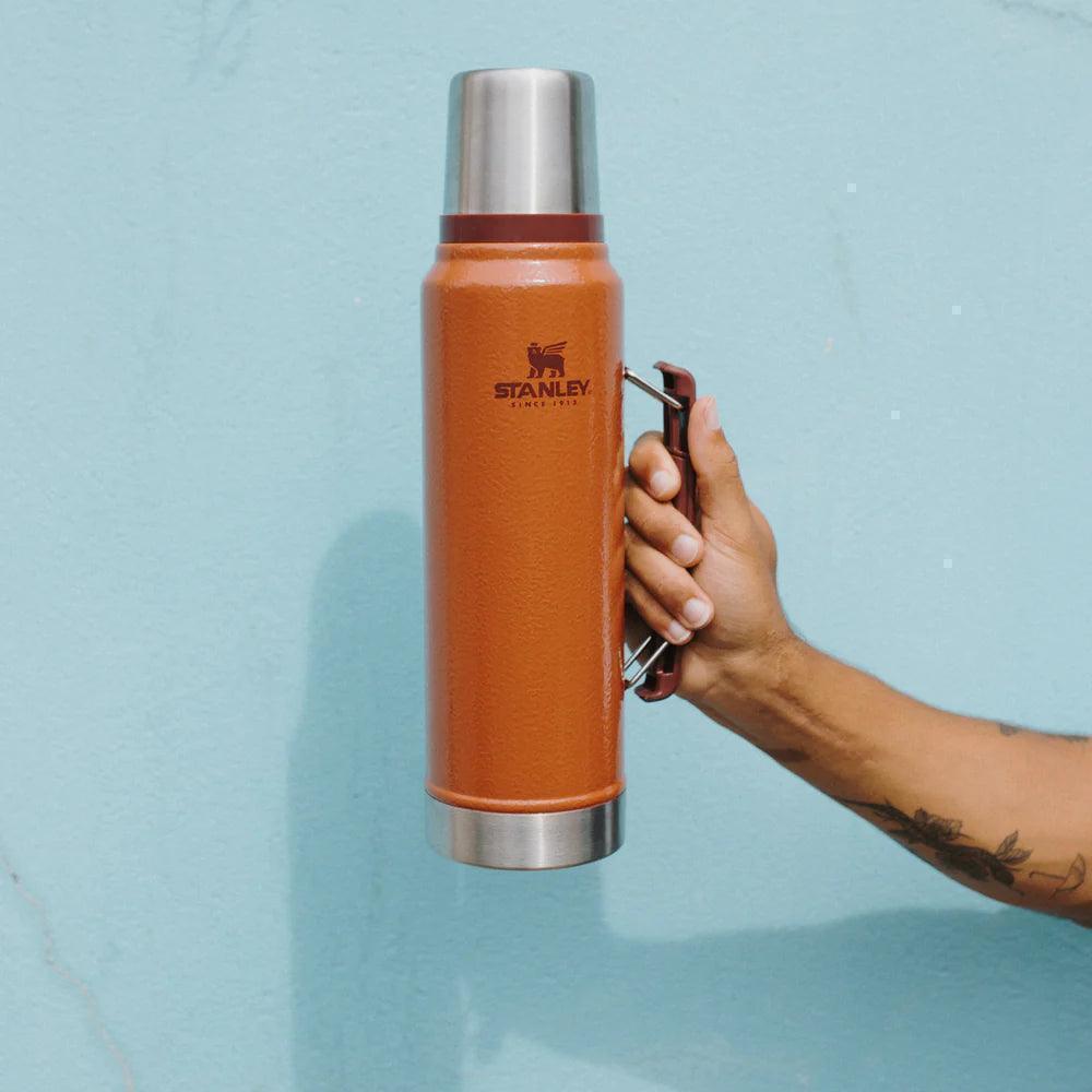 Stanley Classic Legendary Bottle Hammertone Clay 1 L